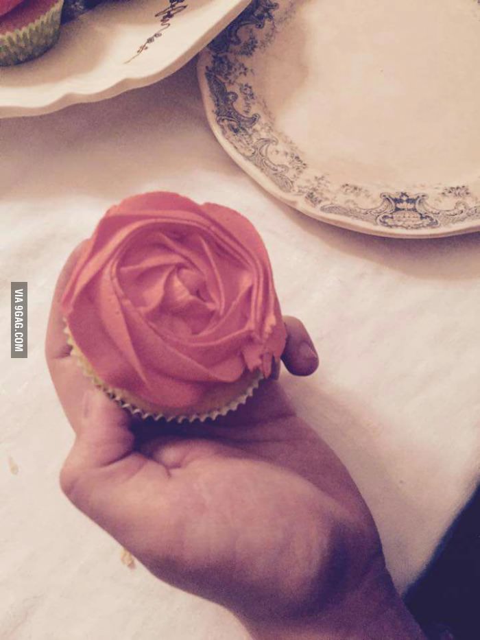 I made this...rose cupcake for my girlfriend. what do you guys think?