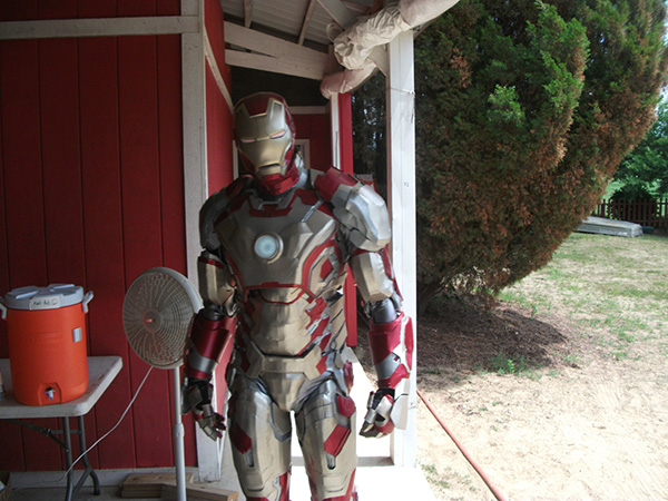 This Guy Dressed As Iron Man Attends A Charity For Kids With Disabilities Every Year. His Story Is Beautiful