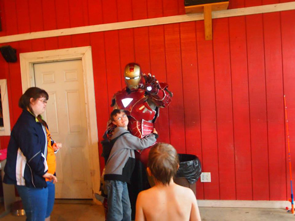 This Guy Dressed As Iron Man Attends A Charity For Kids With Disabilities Every Year. His Story Is Beautiful