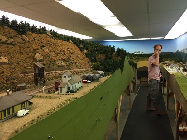 A Retired Engineer Spent 15 Years Turning His Basement Into A Working Model Railroad