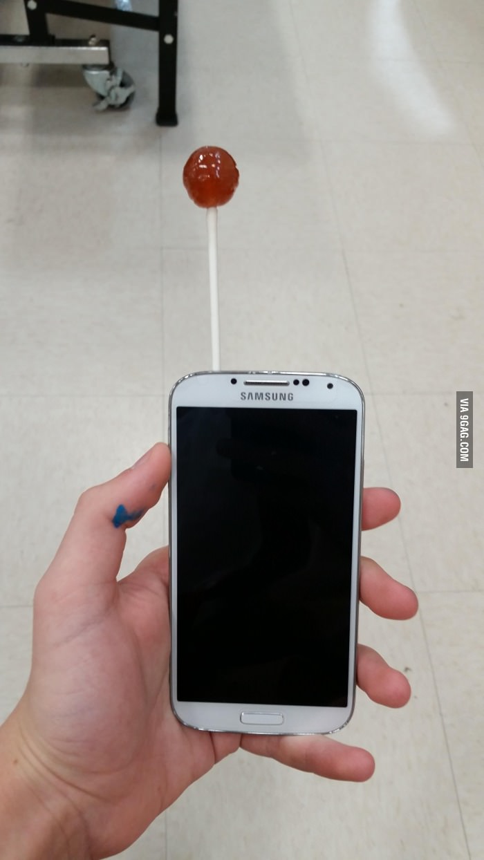 I didn&#039;t know my phone came with a lollipop holder