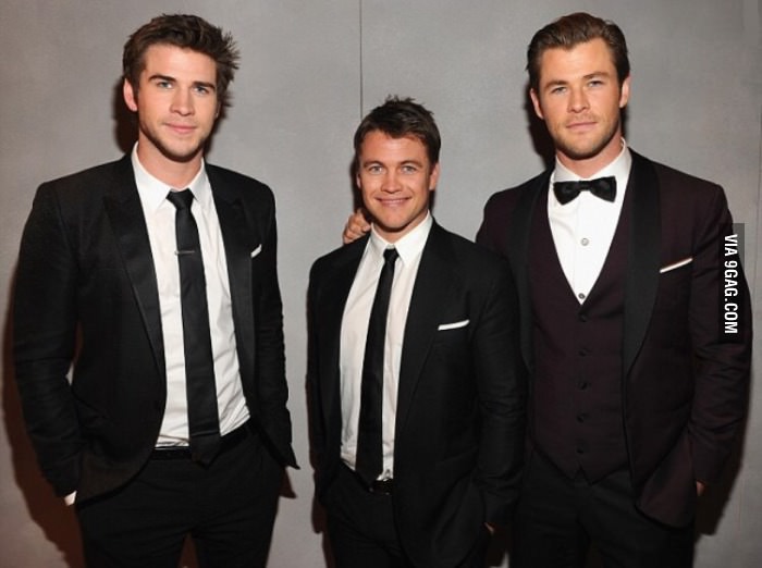 Most people think that there are only 2 Hemsworth brothers in this picture, but there are 3 of them