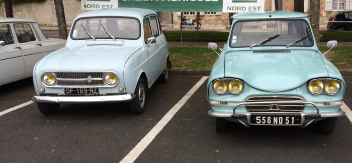 My Renault 4 (1972) on left and my great-mother&#039;s Ami 6 Citr&ouml;en (1968) on right. I&#039;m 20 years old btw